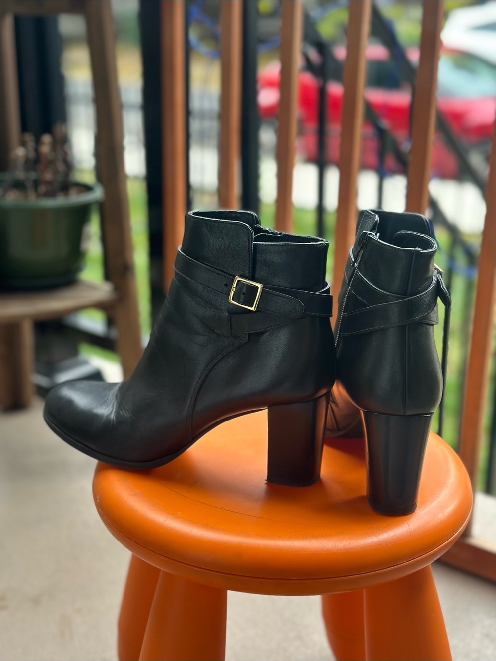 JONAK Paris Women's Black Leather Ankle Booties 39